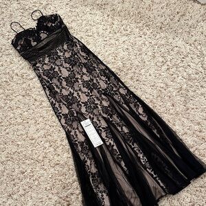 Cache Black Lace Crochet Evening Gown
